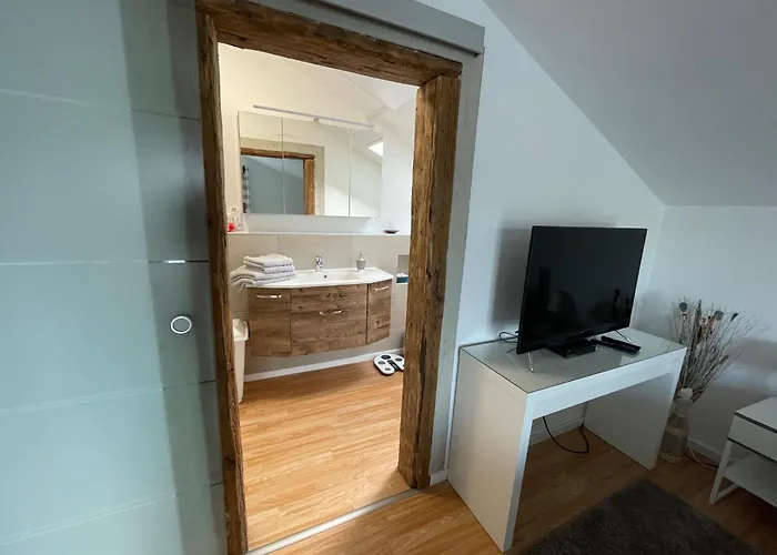 Lägenhet Dz, Bad 26qm, Balkon Do Is Schee *